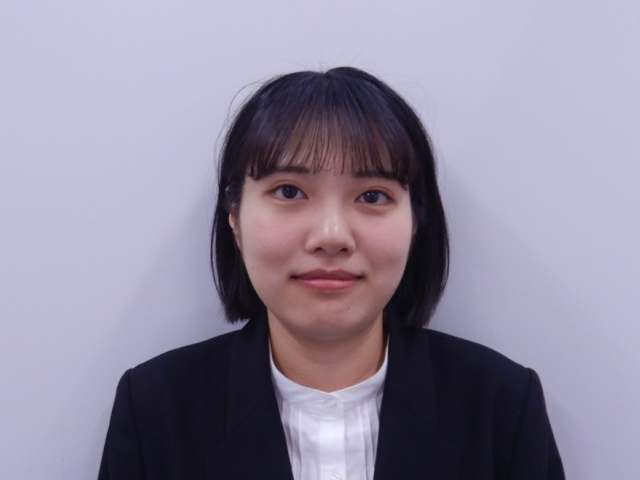 小野真悠子